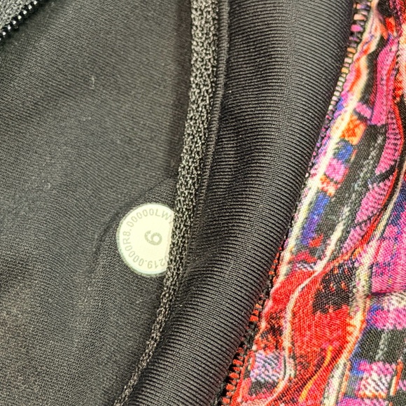 Lululemon Athletica Black and Multicolor Leggings - Picture 3 of 3